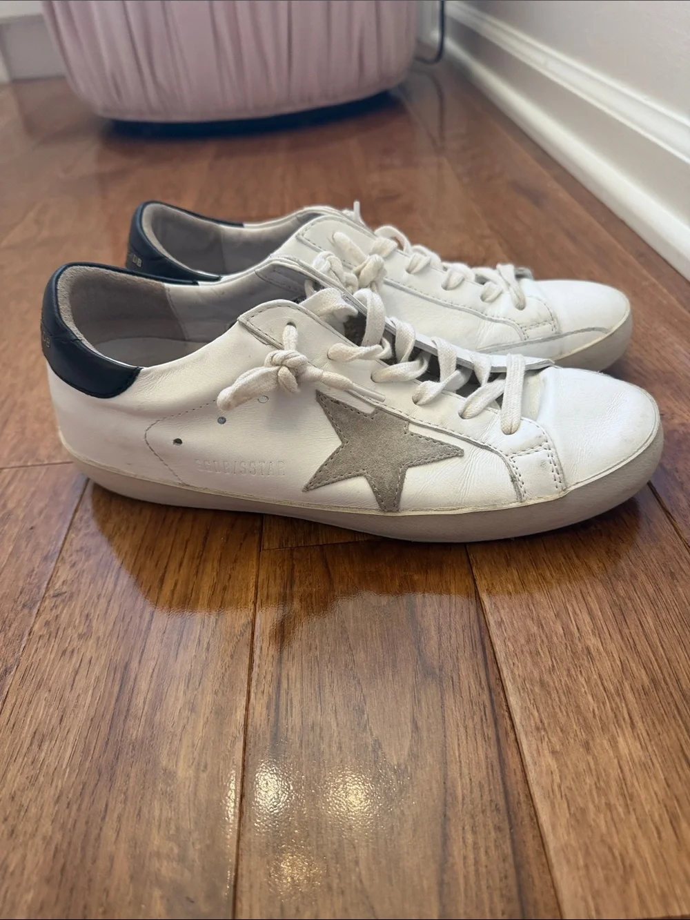 Golden Goose White Leather Low-Top Sneakers with Gray Star and Black Heel